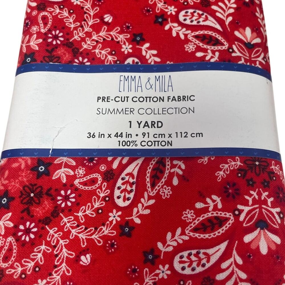 3.25 yds New Emma & Mila Red Paisley Bandana Cotton Quilting Craft Fabric - Picture 2 of 3
